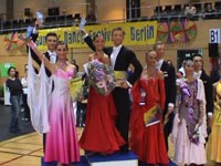 Finaliści Junior II Standard<br>Kamil Pućko i Karolina Lesiak <br>para z lewej